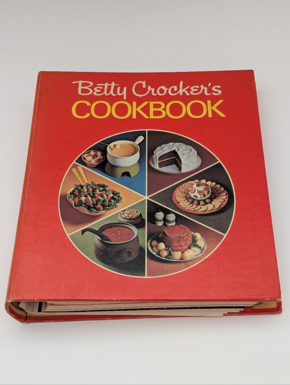 Betty Crocker's Cookbook, Vintage, Ringbound, 1973